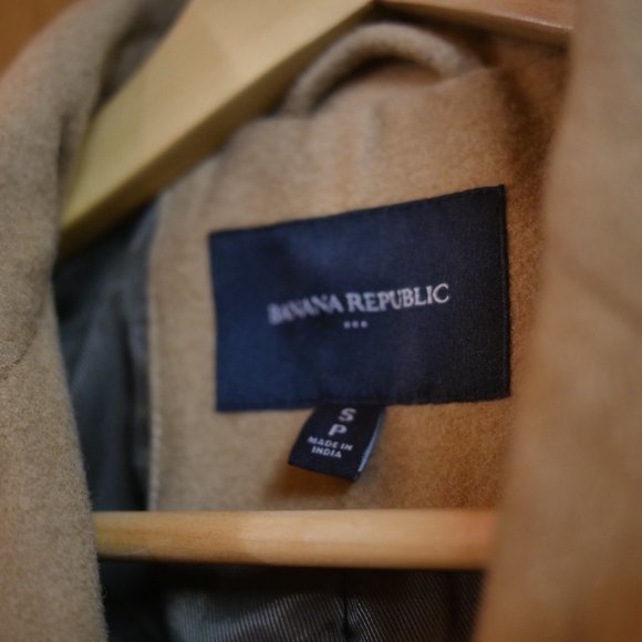 Banana Republic - Stylish Tan Overcoat / Peacoat SMALL - Picture 3 of 6